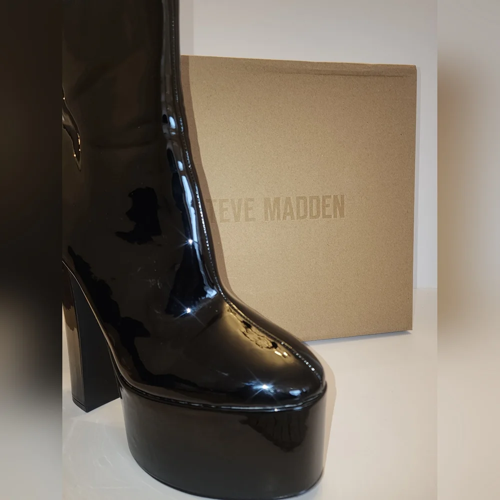 Steve Madden Passion Black Patent Booties Size 10M - Picture 6 of 6